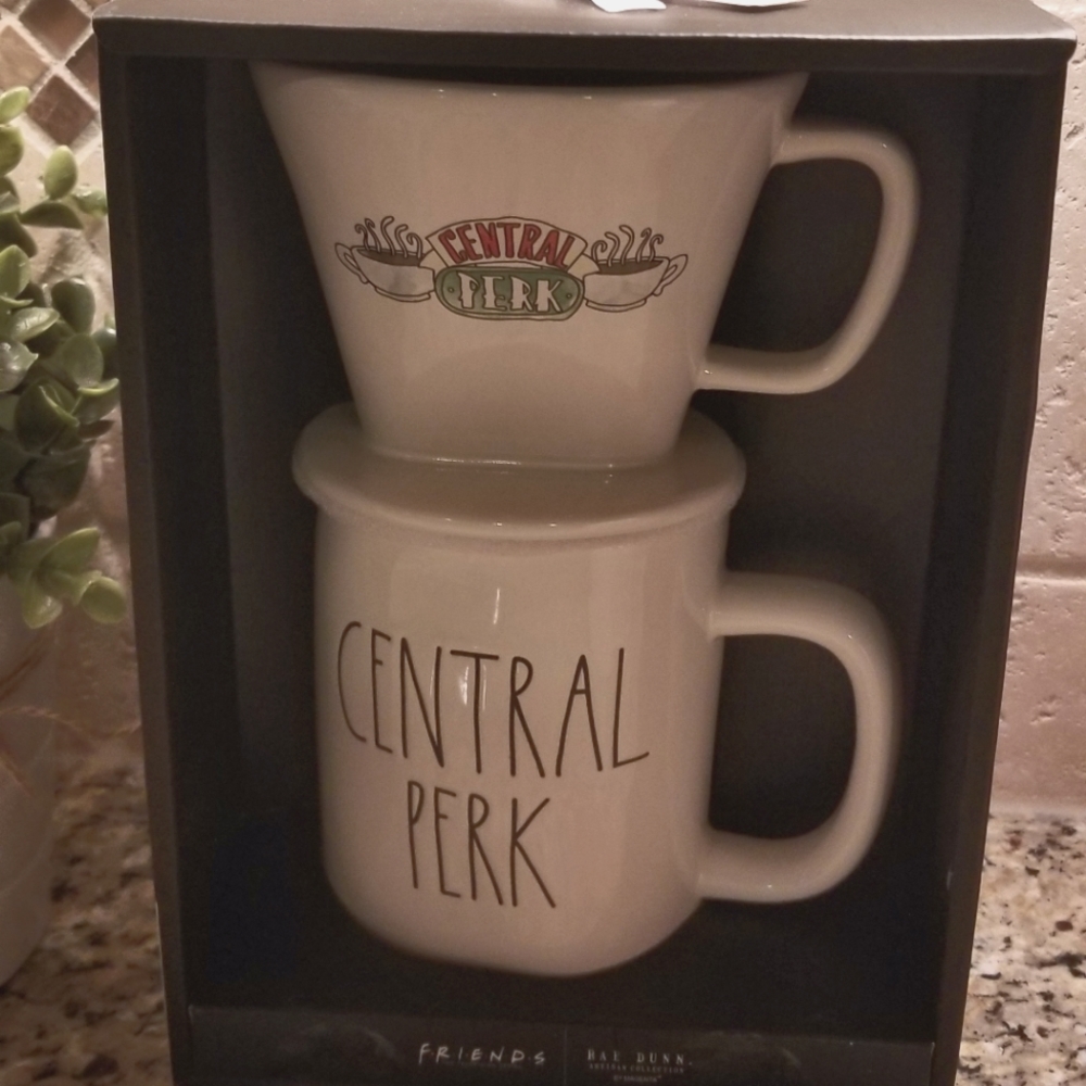 Rae Dunn Friends CENTRAL PERK mug and coffee drip NIB